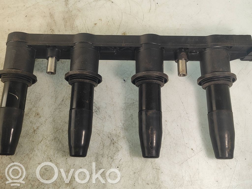 Opel Astra J Cewka zapłonowa wysokiego napięcia 