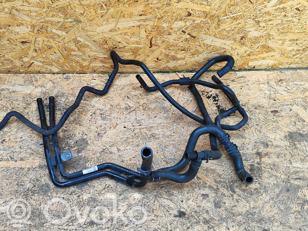 Audi A1 Caurulīte (-es) / šļūtene (-es) 