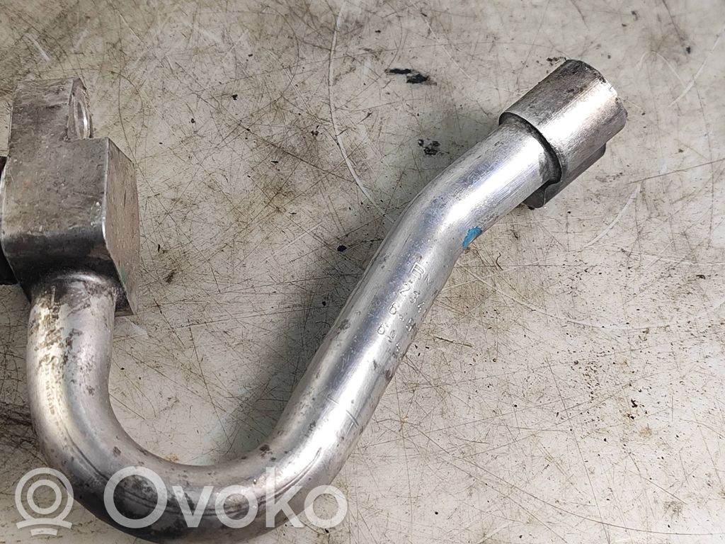 Air conditioning (A/C) pipe/hose   6944981