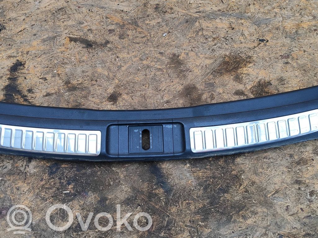 Mazda 6 Protector del borde del maletero/compartimento de carga 