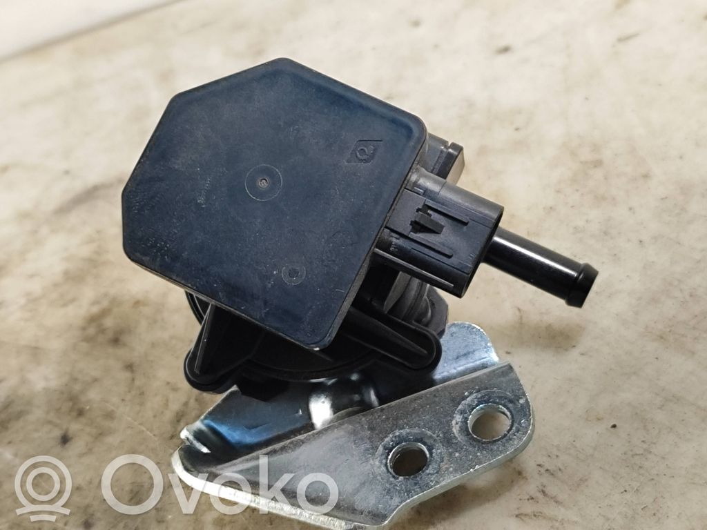 Nissan Qashqai J12 Zawór ciśnienia 
