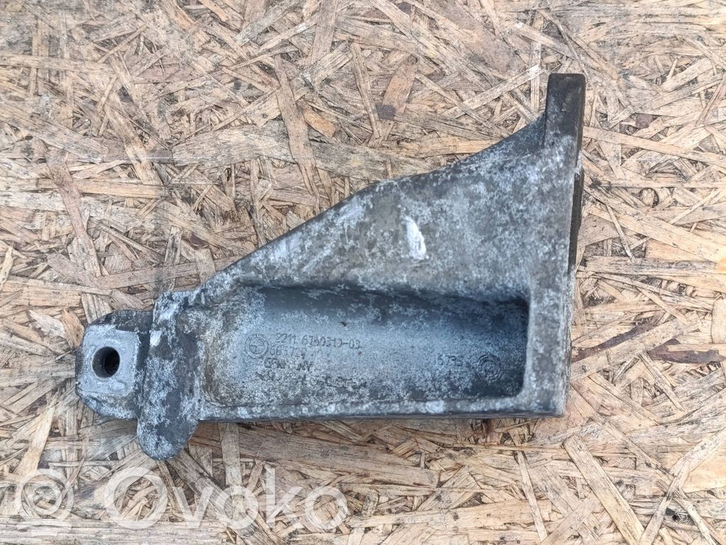 Variklio tvirtinimo kronšteinas   6760310,58572910