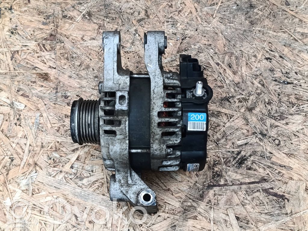 Hyundai Tucson TL Alternator 
