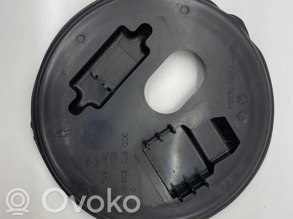 Volkswagen PASSAT B6 Tappo cornice del serbatoio 