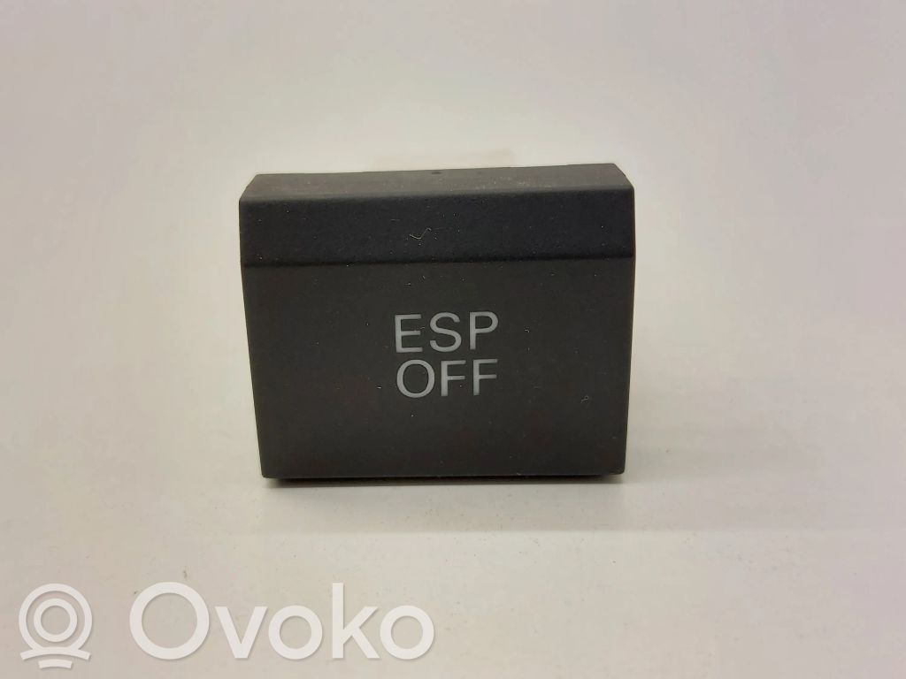 Interruptor ESP (programa de estabilidad)   8P0927134D