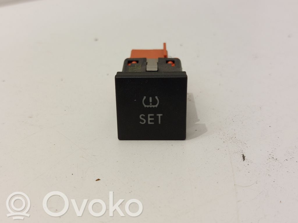 Volkswagen Jetta VI Other switches/knobs/shifts 