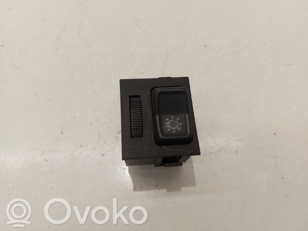 Interruptor de luz   321941531K
