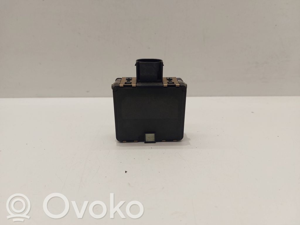 Volkswagen PASSAT B8 Distronic-anturi, tutka 