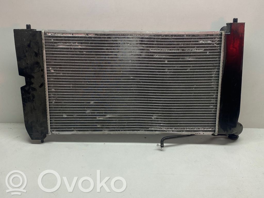 Toyota Avensis T250 Aušinimo skysčio radiatorius 