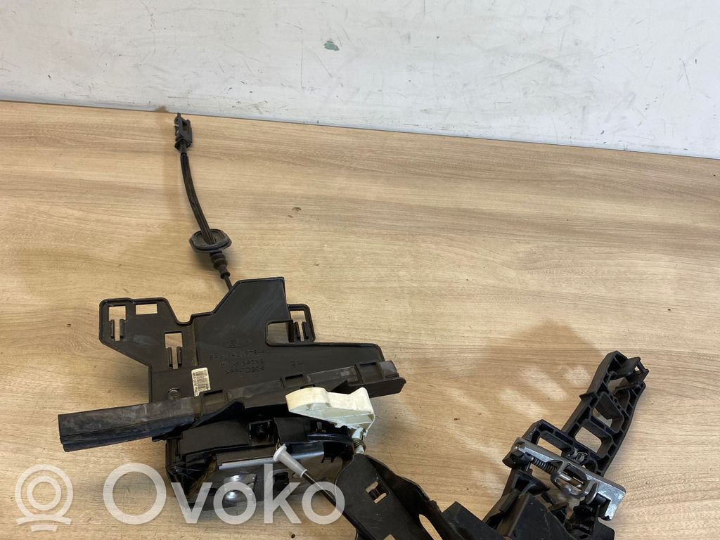 Ford Fiesta Cerradura de puerta delantera 