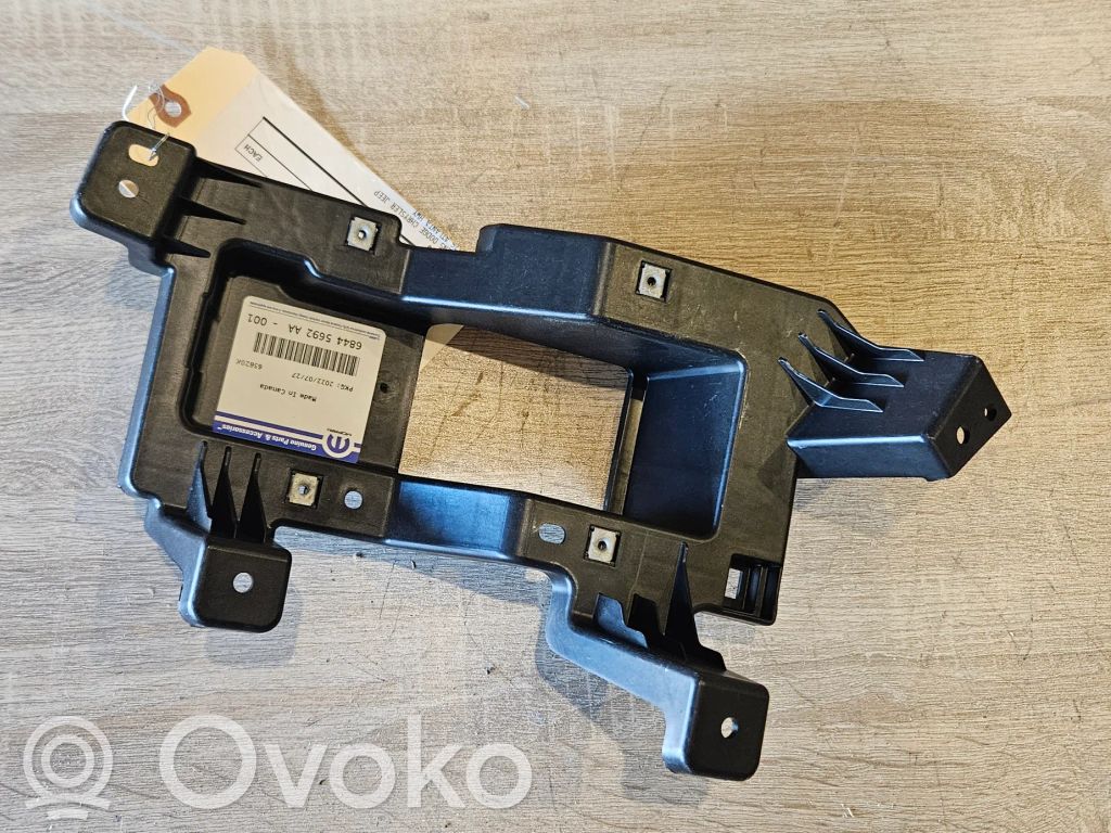Chrysler Pacifica Fog light bracket 