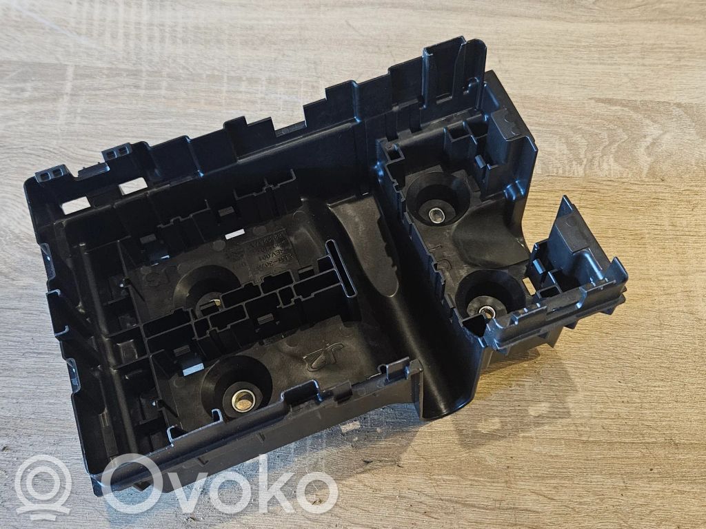 Chrysler Pacifica Saugiklių dėžė (komplektas) 