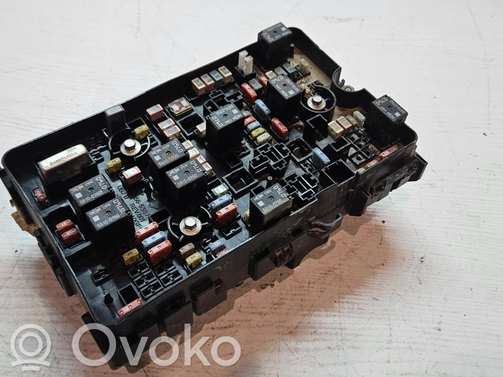 Chrysler Pacifica Fuse module 