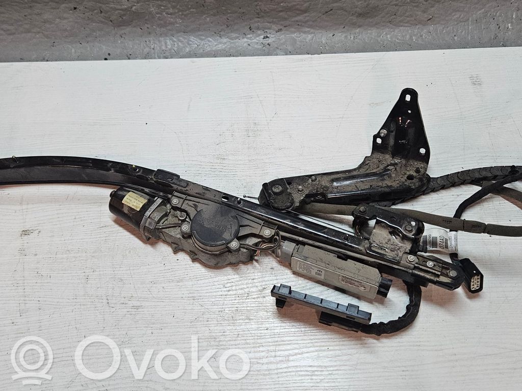 Chrysler Pacifica Sliding door motor 