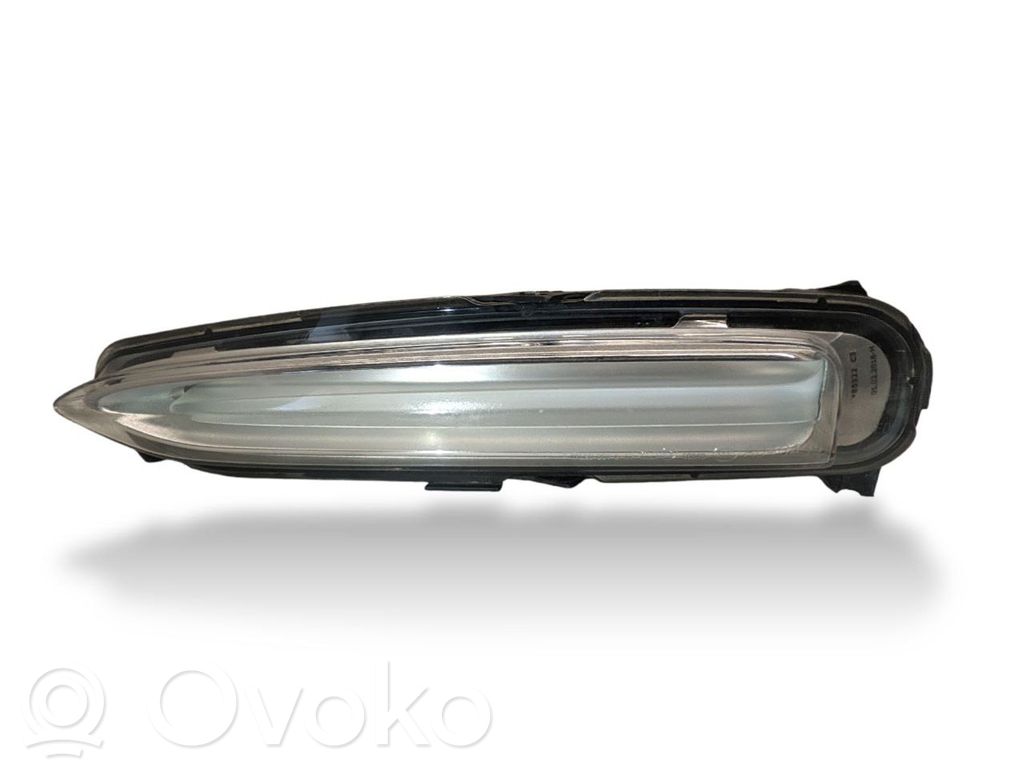 BMW i3 Front indicator light 