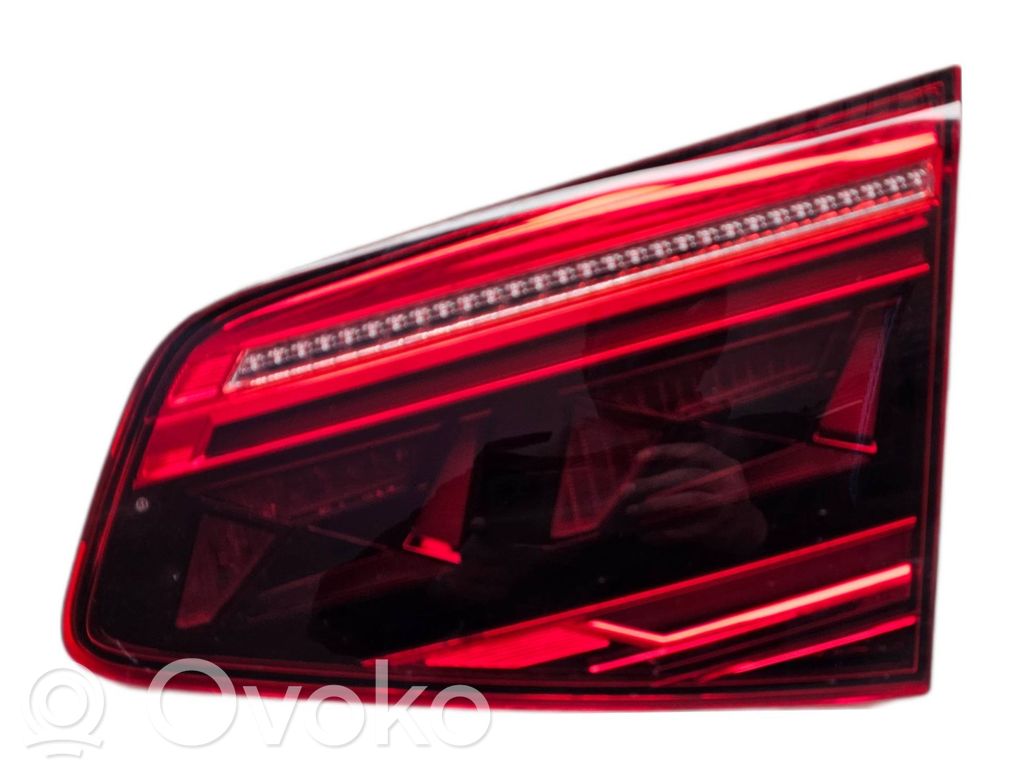 Volkswagen PASSAT B8 Lampa tylna 