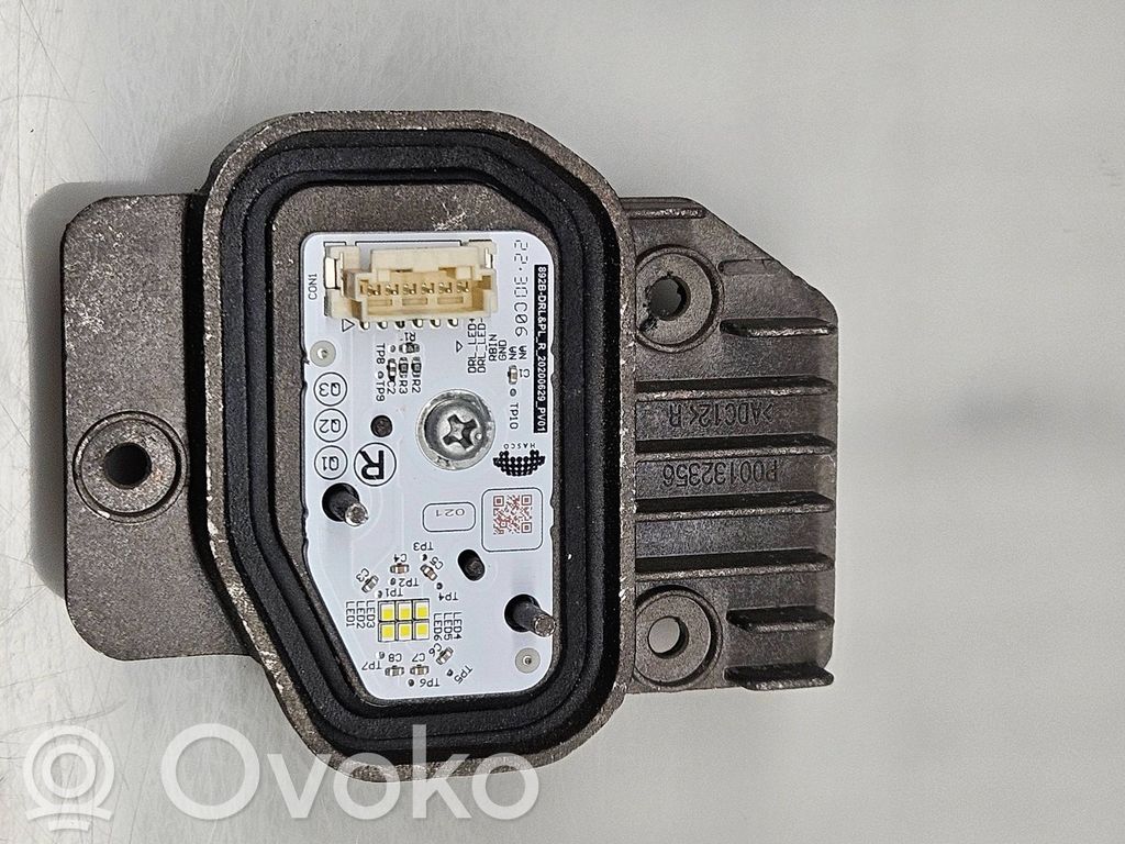 Toyota Corolla Cross LED vadības modulis 