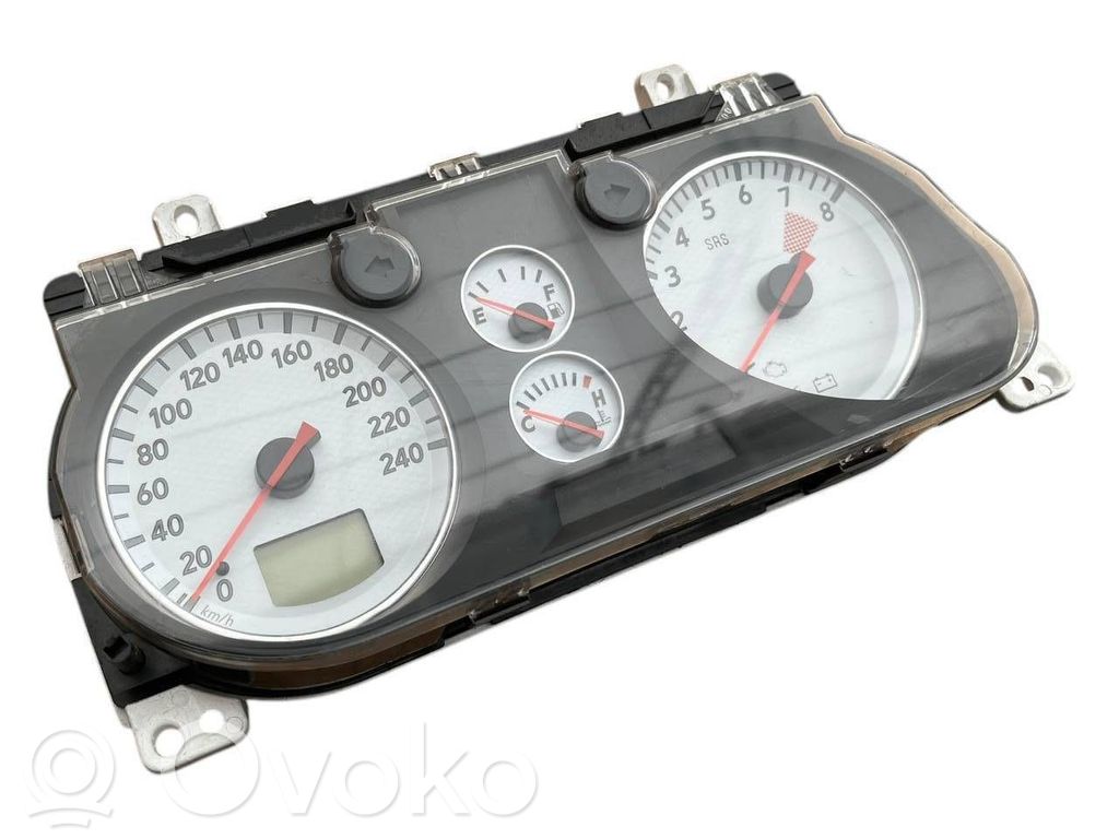 Mitsubishi Outlander Speedometer (instrument cluster) 