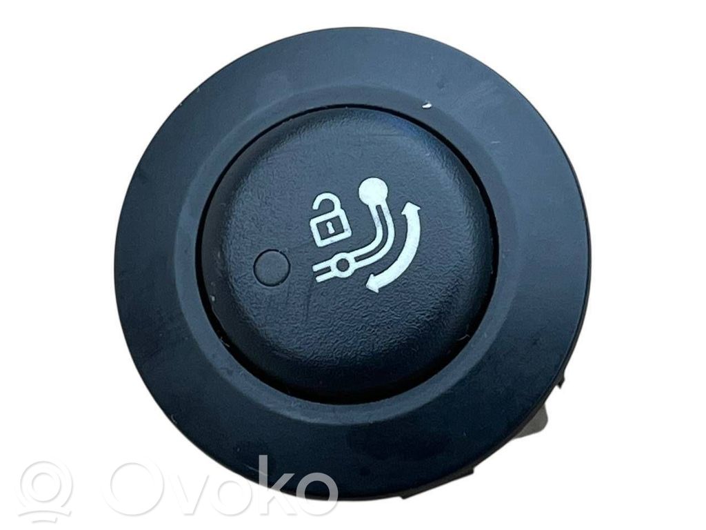 BMW 5 G30 G31 G38 Przycisk chowanego haka holowniczego 