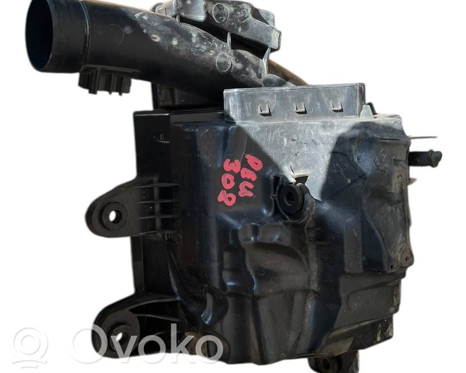 Peugeot 308 Air filter box 