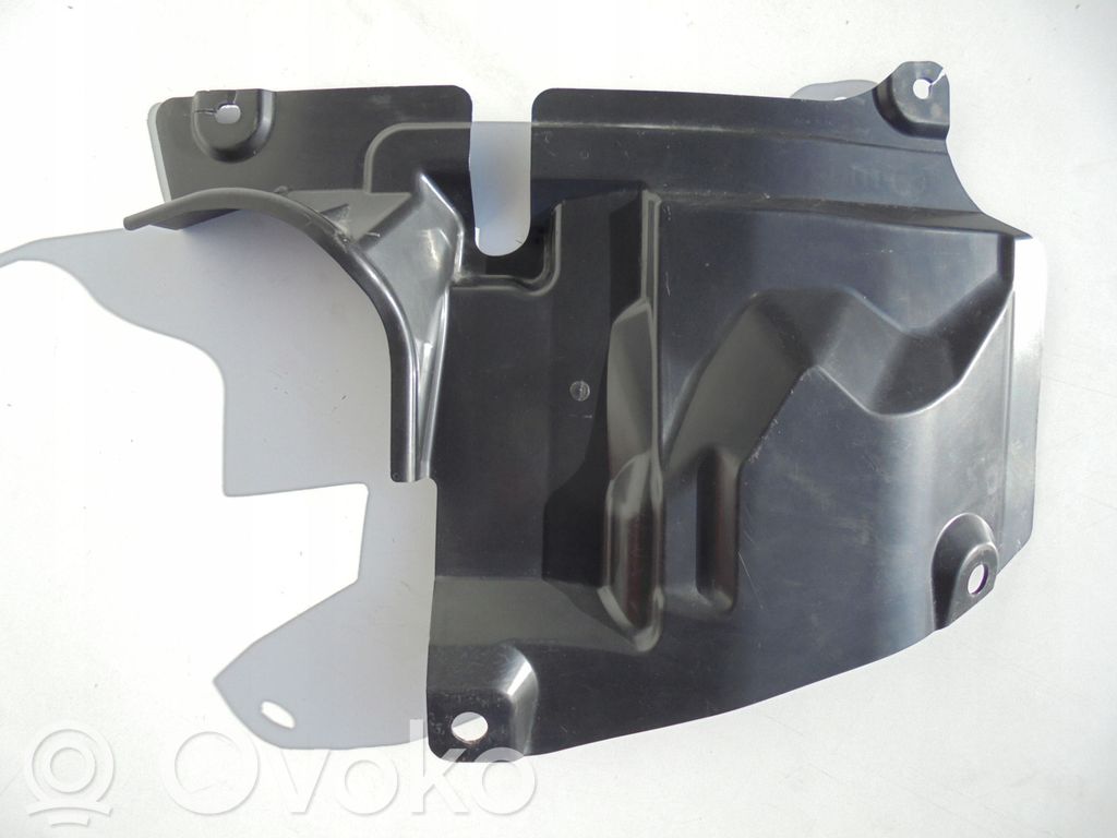Mazda 3 II Engine splash shield/under tray 