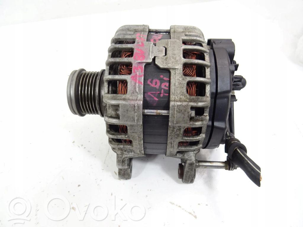 Alternador   04L903023K