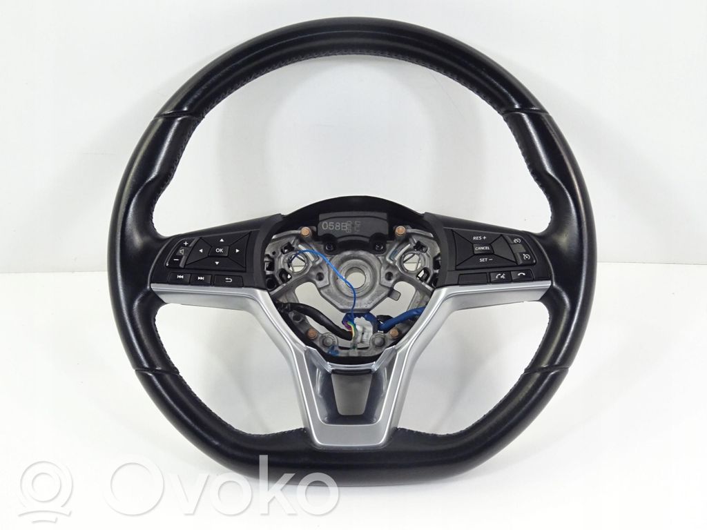 Nissan Qashqai Steering wheel 
