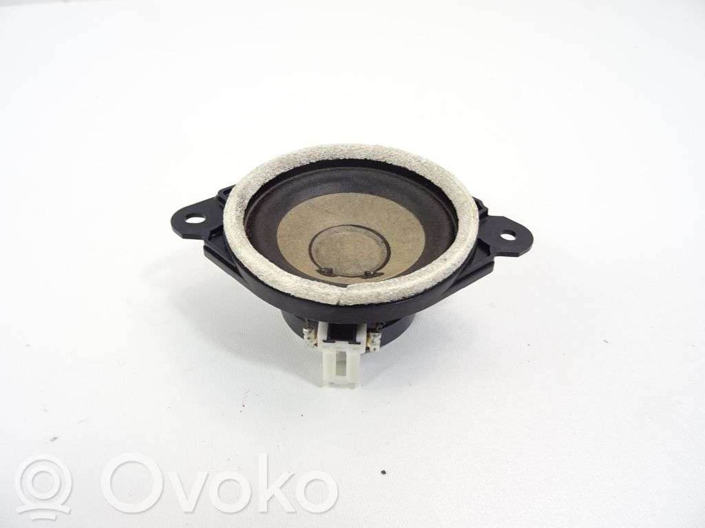 Altavoz de la puerta delantera   KE6866960