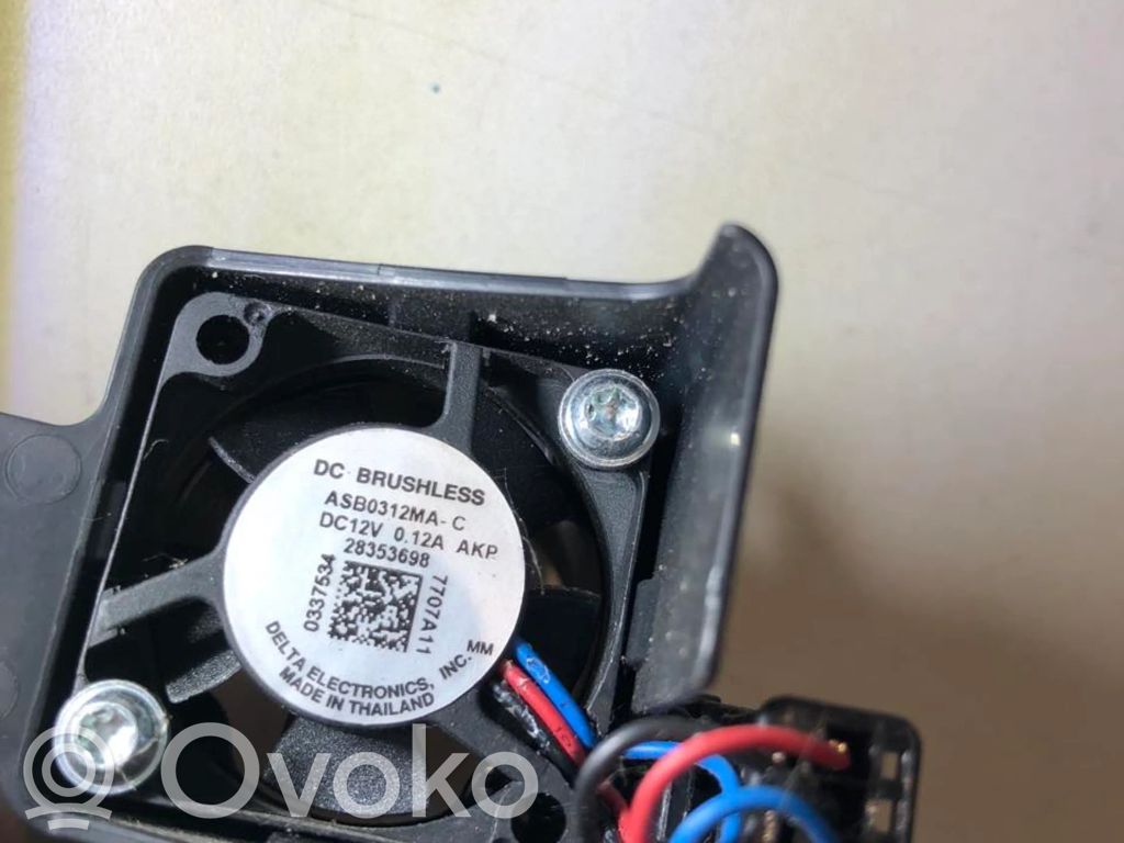 Volvo XC60 Engine control unit/module fan 