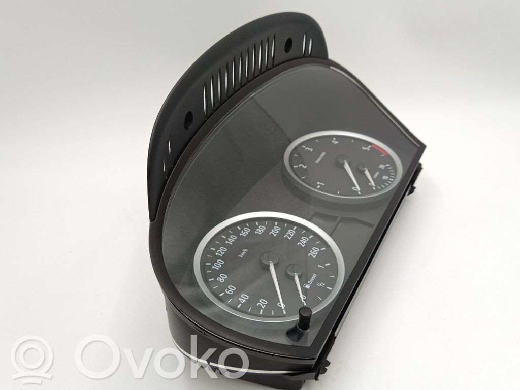 BMW 5 E60 E61 Nopeusmittari (mittaristo) 