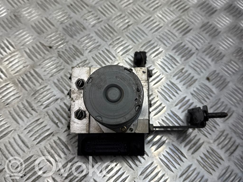 BMW X3 E83 ABS Pump 