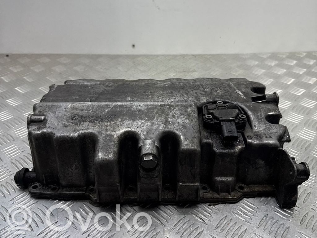 Volkswagen PASSAT B6 Öljypohja 