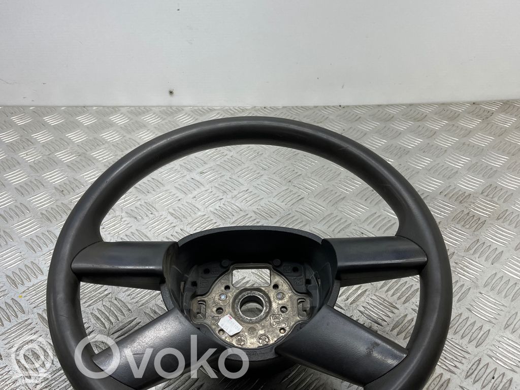 Volkswagen Golf V Ohjauspyörä 