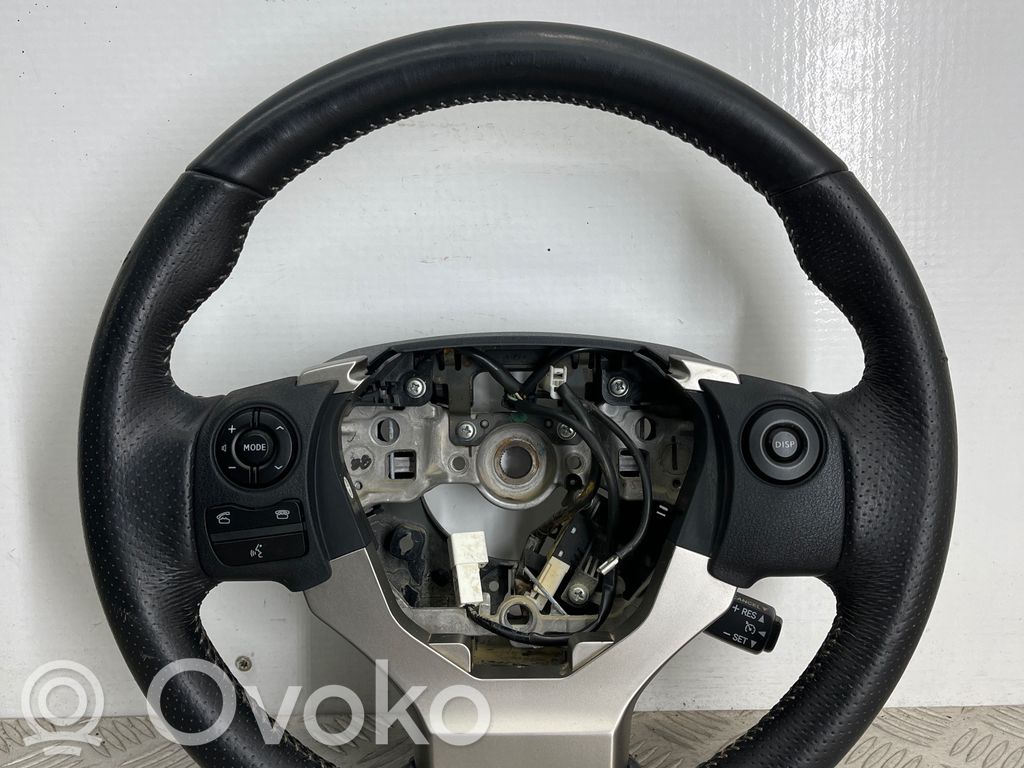 Lexus CT 200H Ohjauspyörä 