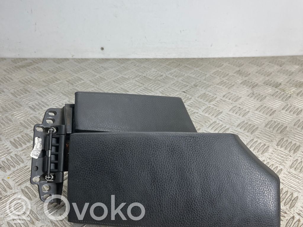 BMW 5 E60 E61 Elkoņa balsts 