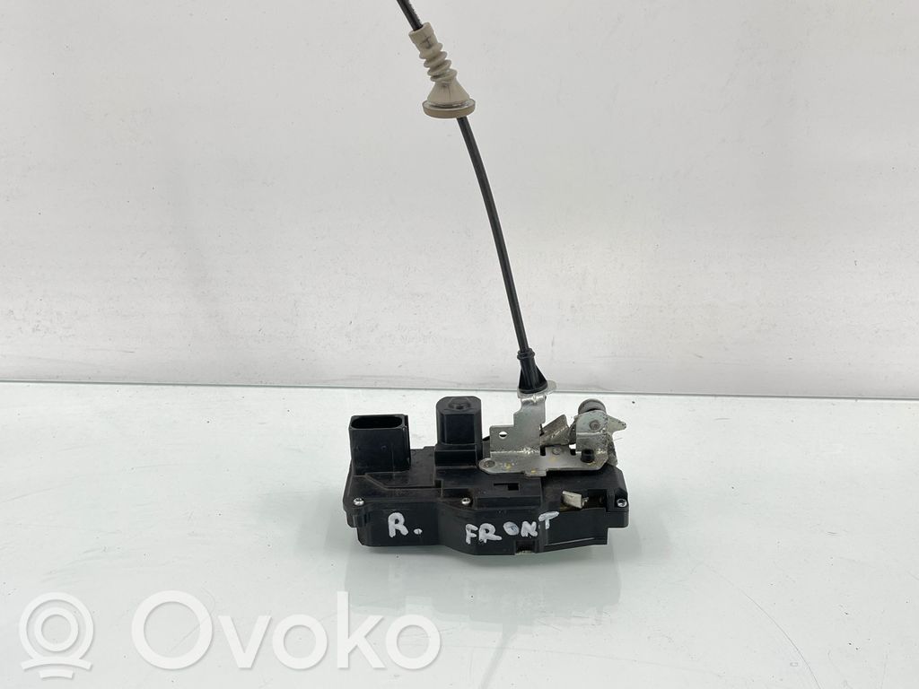 Priekšpusē slēdzene   600891200C
