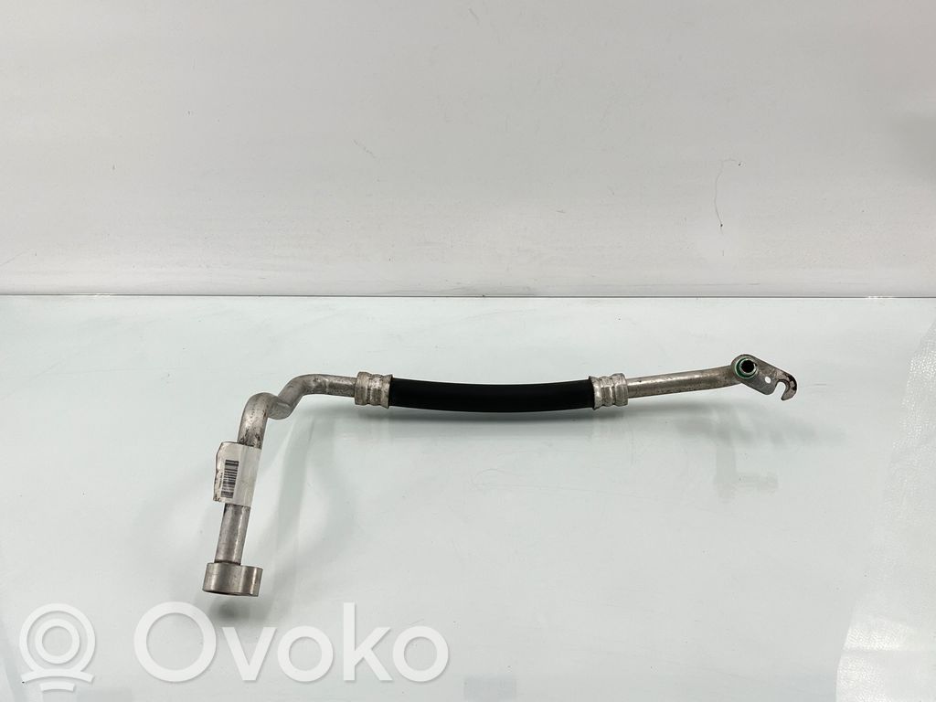 Tesla Model S Ilmastointilaitteen putki (A/C) 
