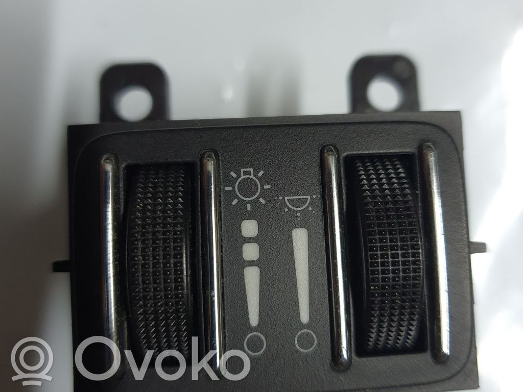Chrysler Town & Country V Panel lighting control switch 