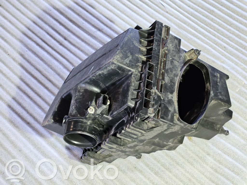 Ford Fusion II Air filter box 