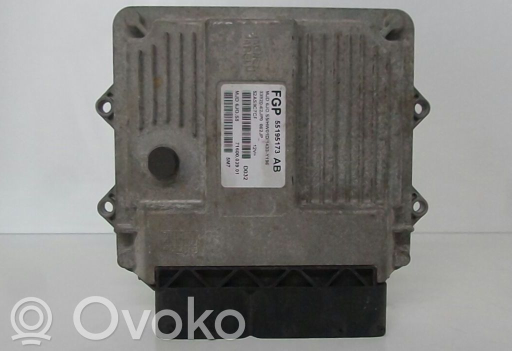Suzuki Swift I Engine control unit/module 