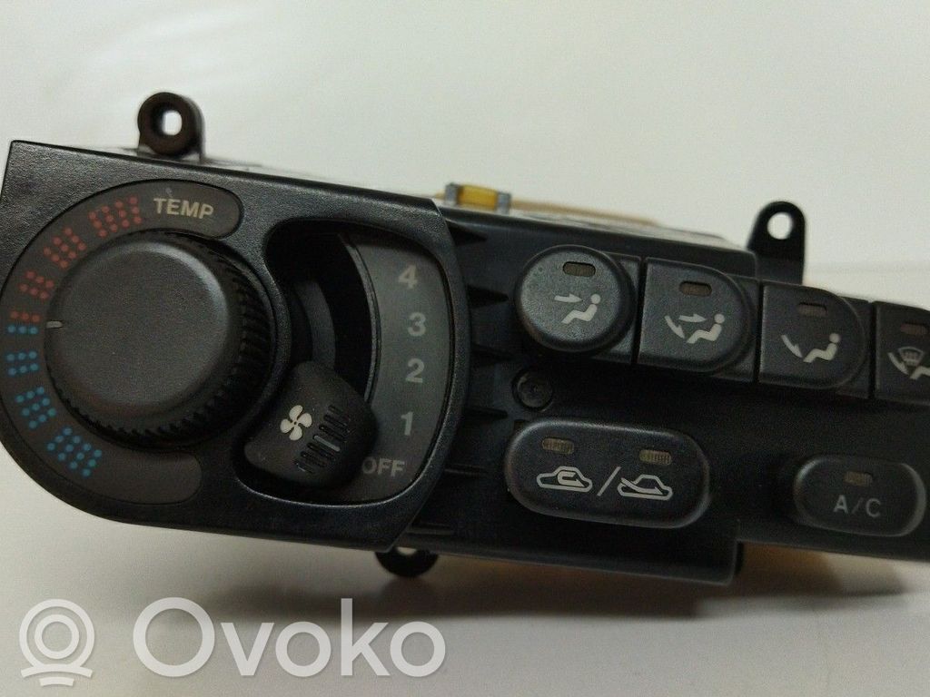 Climate control unit   1464302943