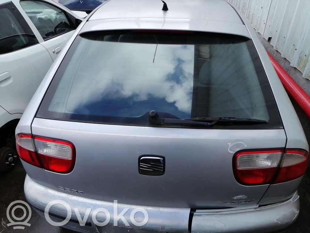 Tailgate/trunk/boot lid