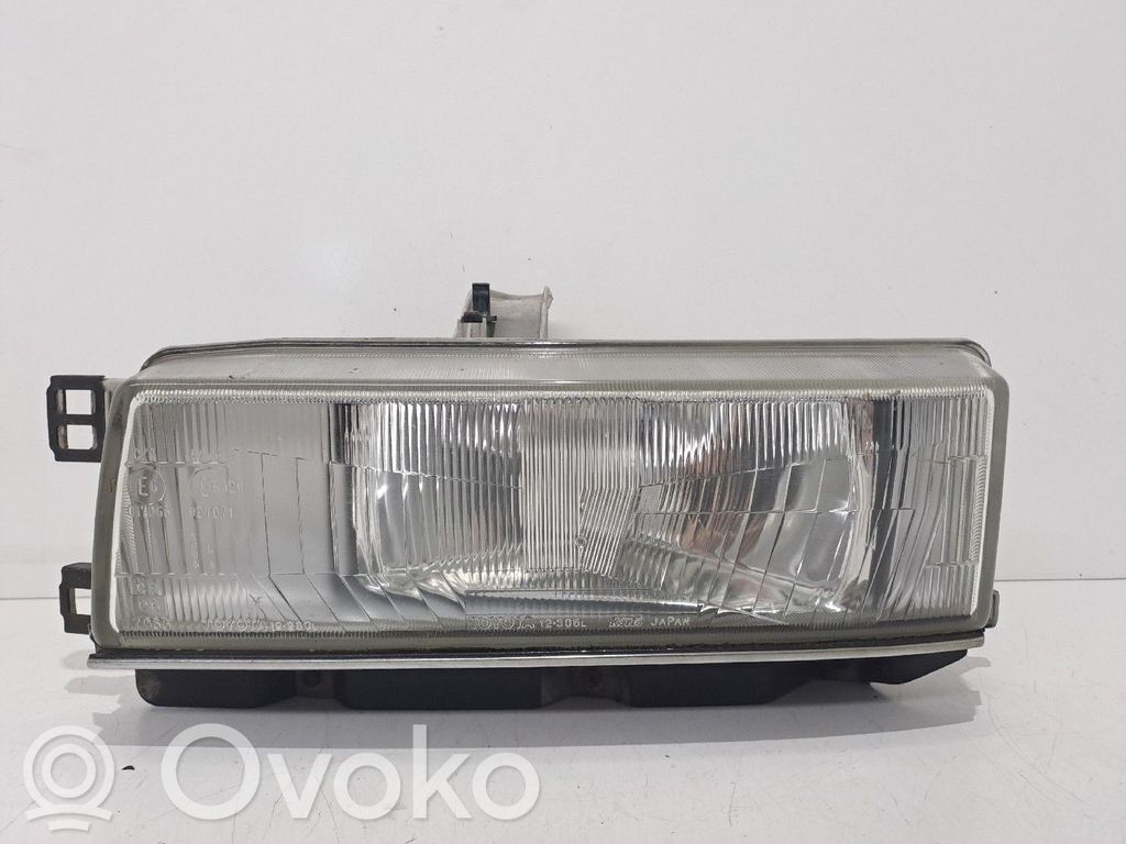 Toyota Corolla E90 Headlight/headlamp 