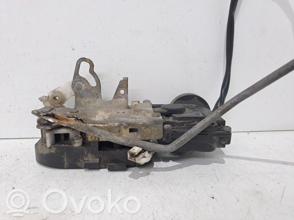 Etuoven lukko