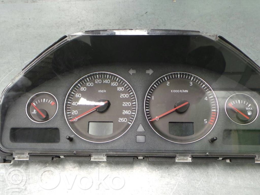 Volvo S60 Geschwindigkeitsmesser Cockpit 
