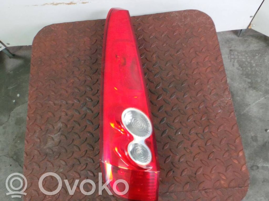 Ford Fiesta Takaluukun takavalot 