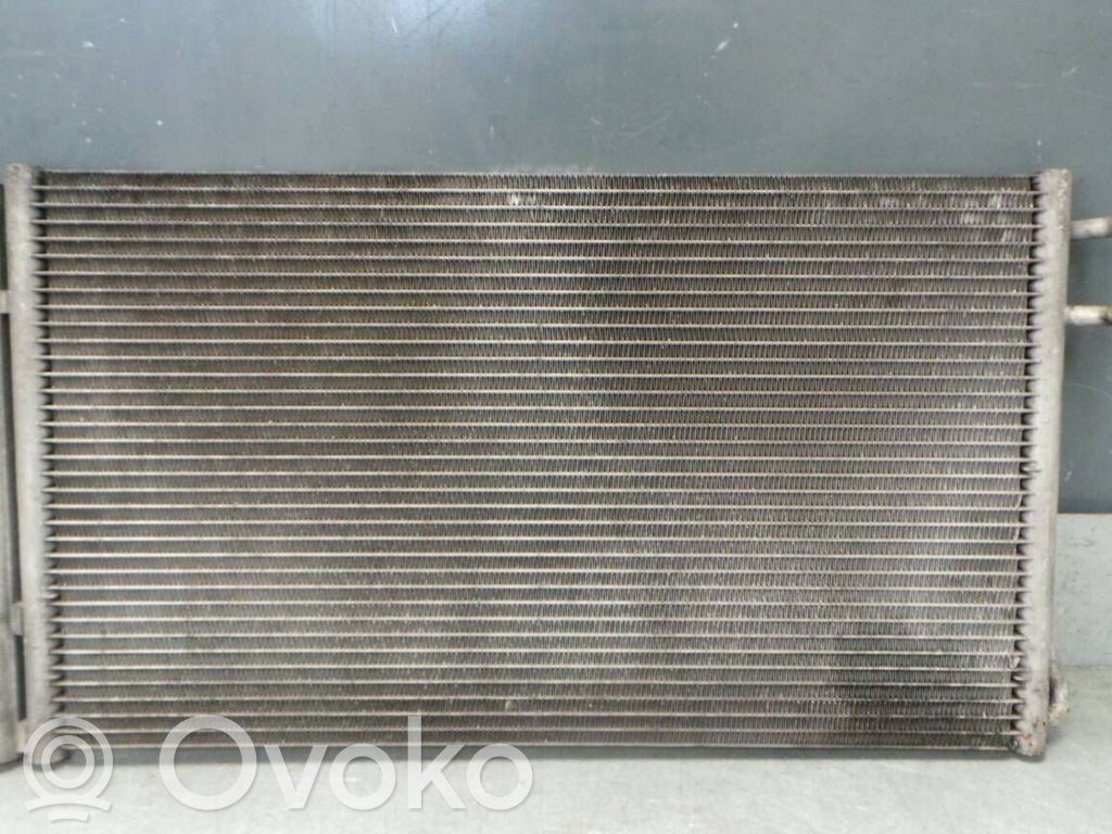 BMW 1 E81 E87 Jäähdyttimen lauhdutin (A/C) 