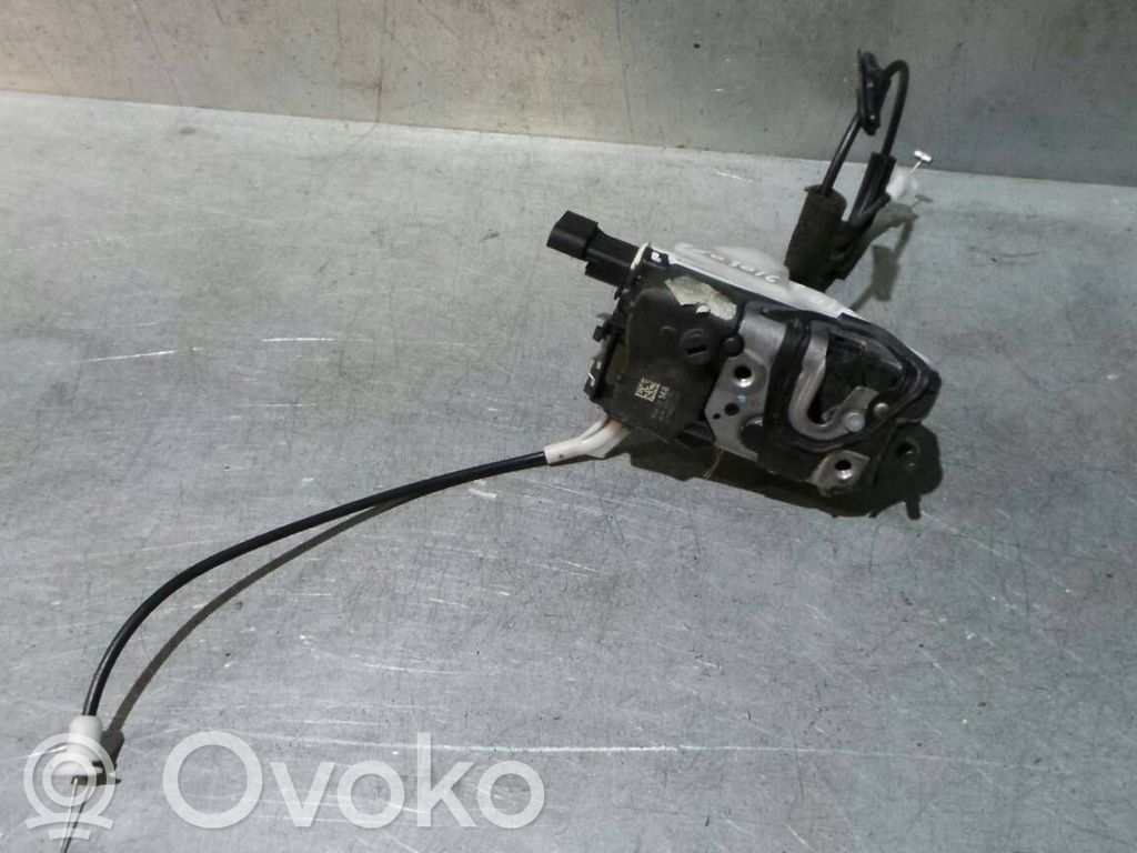 Citroen C5 Front door lock 