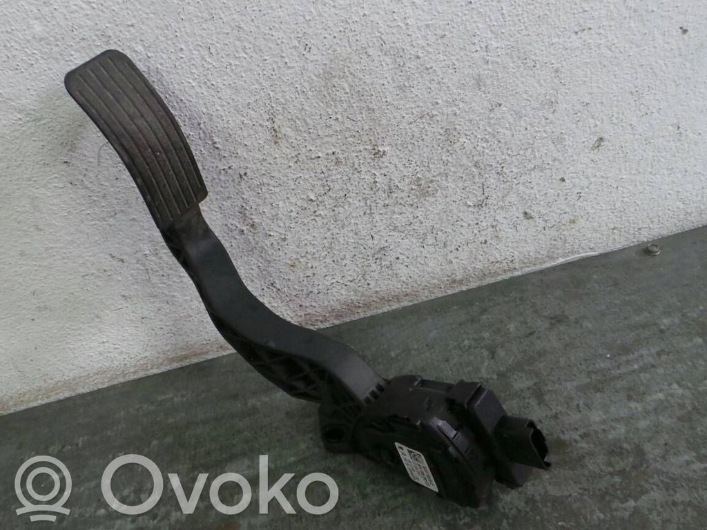 Peugeot 207 Pedał gazu / przyspieszenia 