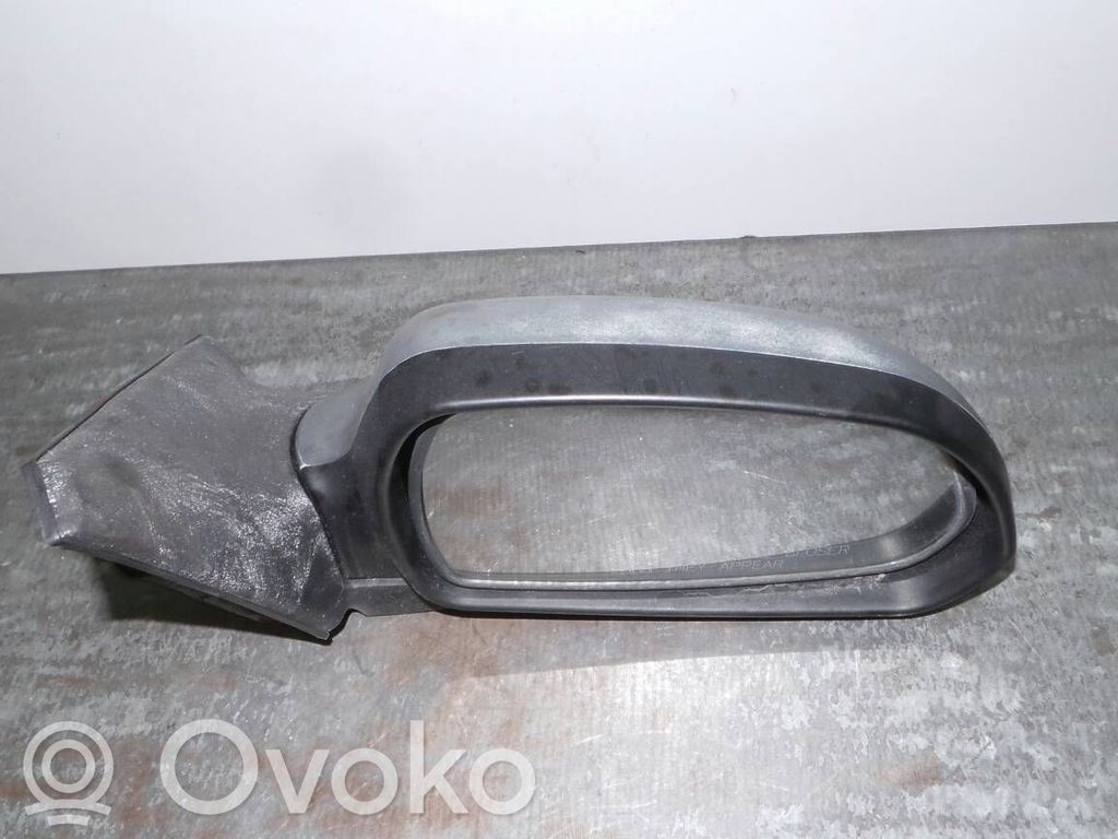 KIA Shuma Spogulis (elektriski vadāms) 